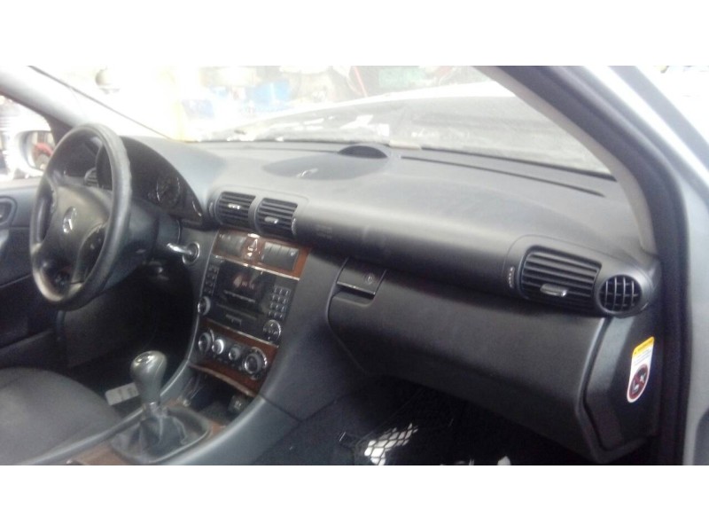 mercedes-benz clase c (w203) familiar del año 2003