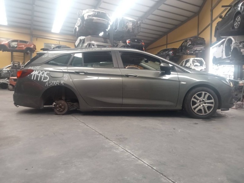 opel astra k sports tourer del año 2018