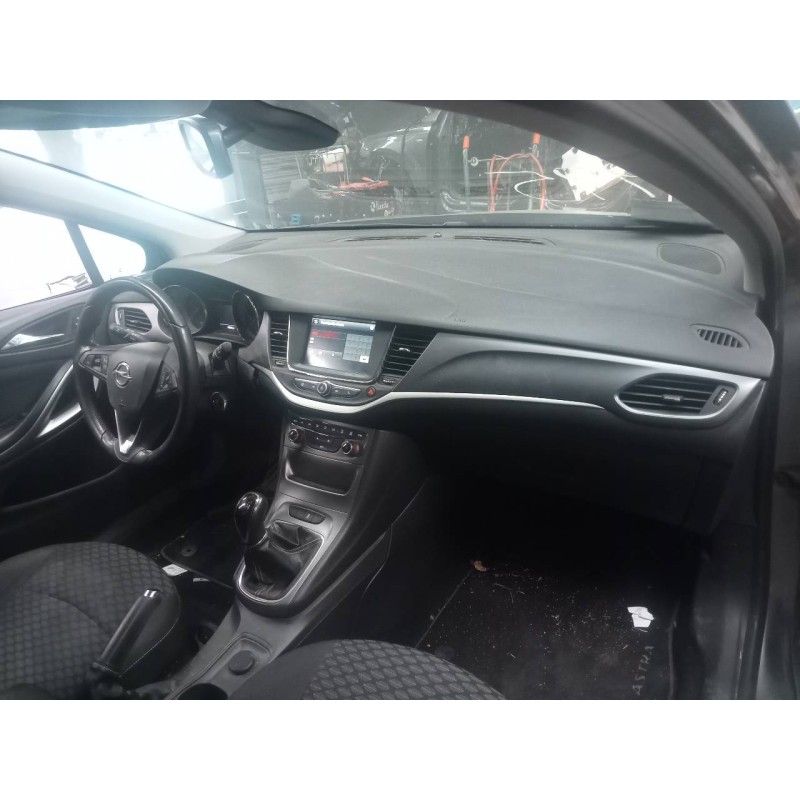 opel astra k sports tourer del año 2018