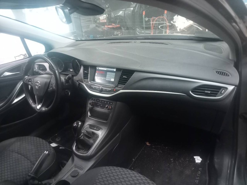 opel astra k sports tourer del año 2018