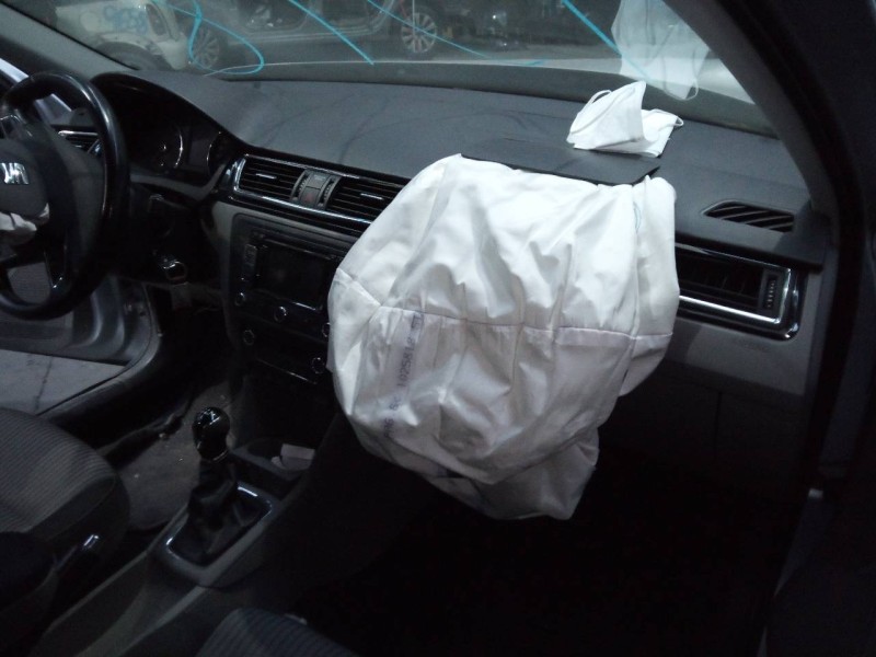 seat toledo (kg3) del año 2012