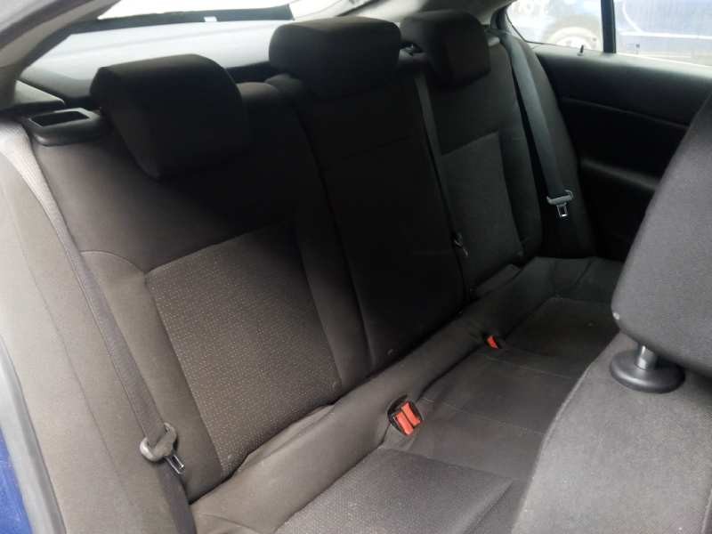 opel insignia berlina del año 2010