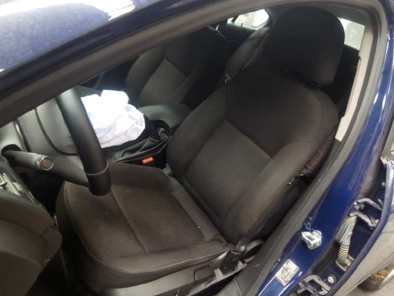 opel insignia berlina del año 2010