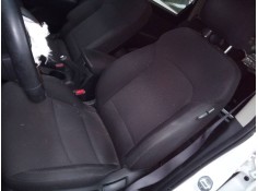 kia carens ( ) del año 2013 2