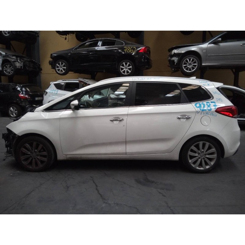 kia carens ( ) del año 2013