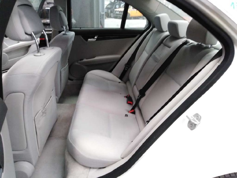 mercedes-benz clase c (w204) berlina del año 2010