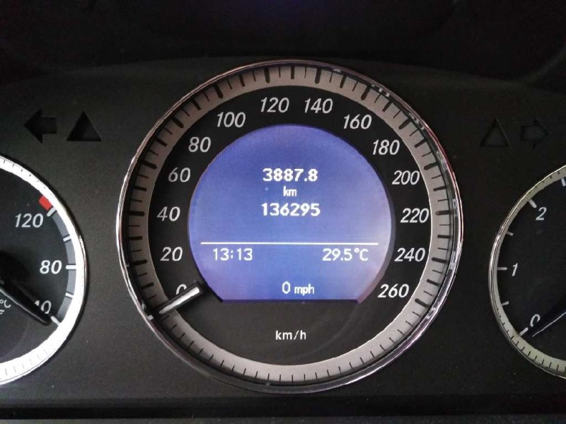 mercedes-benz clase c (w204) berlina del año 2010