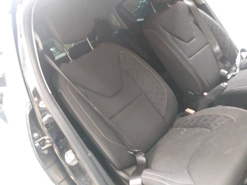 renault clio iv del año 2012