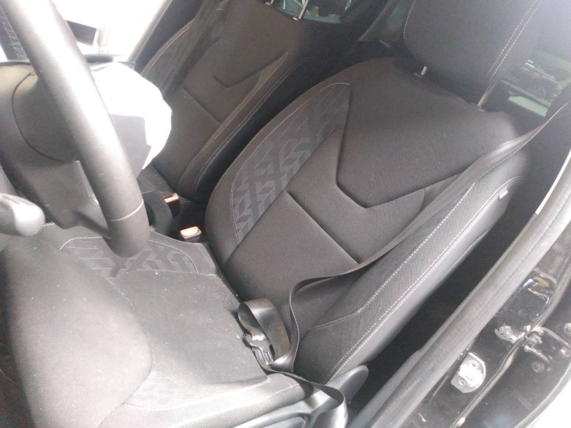 renault clio iv del año 2012