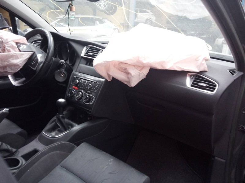 citroën c4 lim. del año 2014