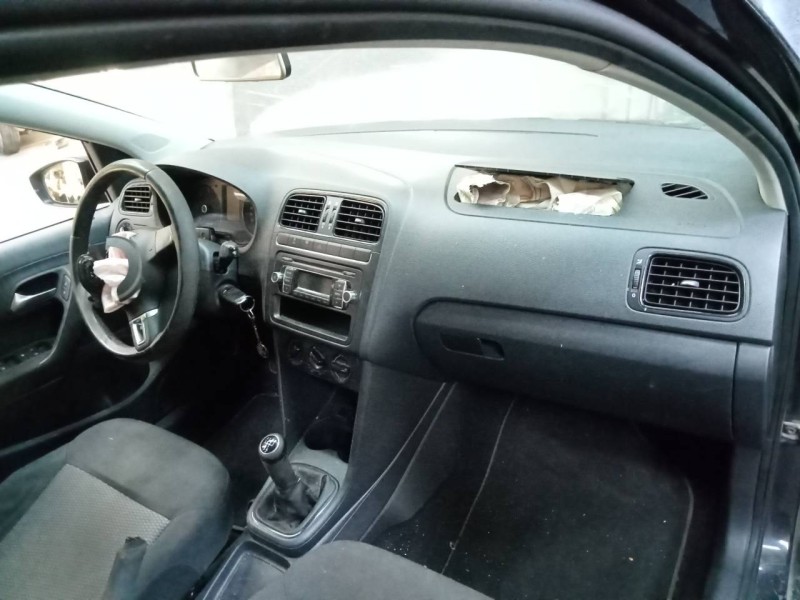 volkswagen polo (6r1) del año 2011