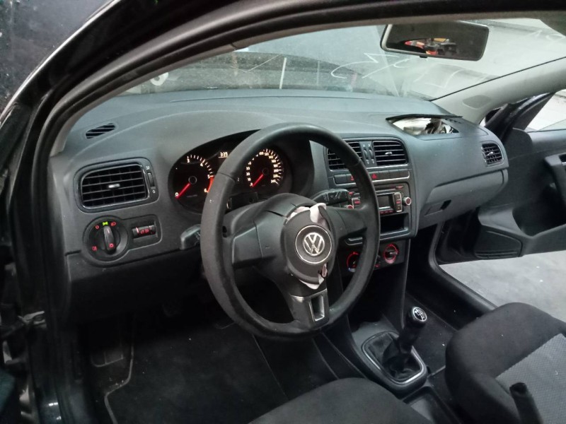 volkswagen polo (6r1) del año 2011