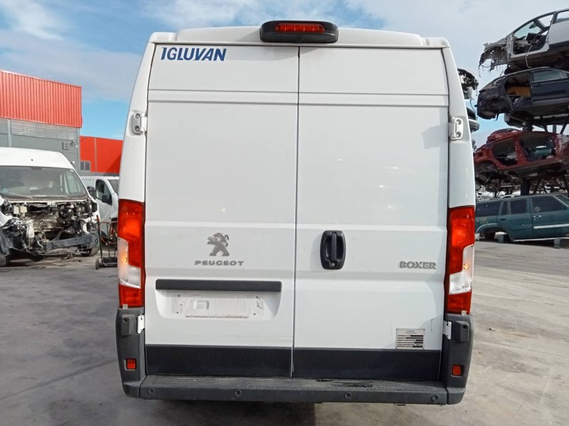peugeot boxer furgón del año 2022