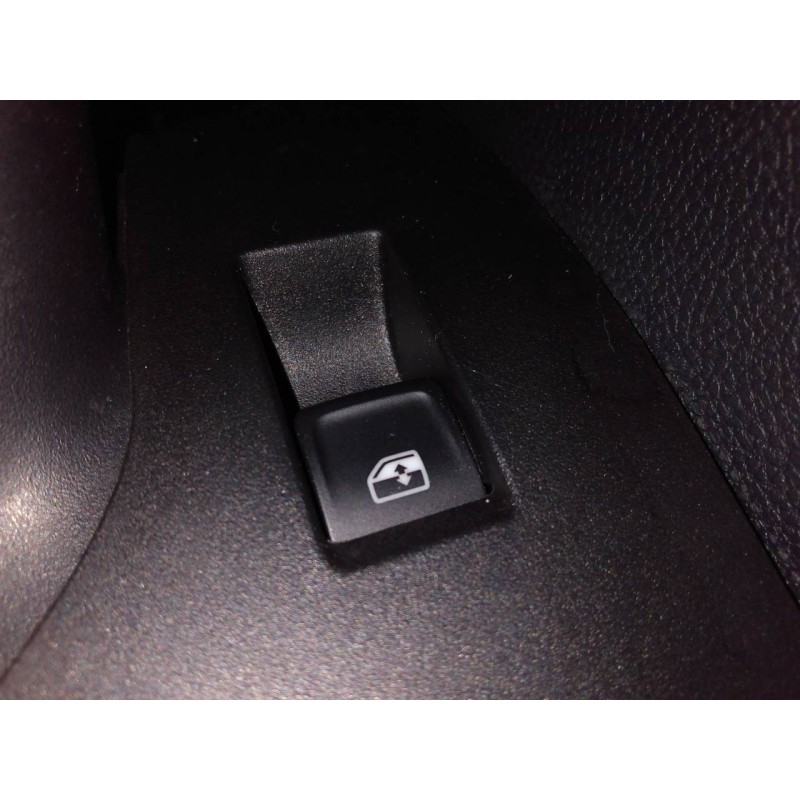 Recambio de mando elevalunas delantero derecho para seat ibiza (kj1) style referencia OEM IAM   