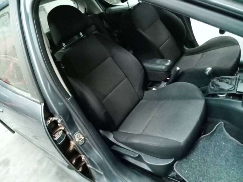 peugeot 207 del año 2009