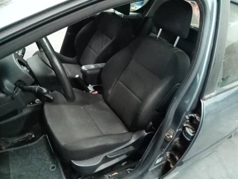 peugeot 207 del año 2009