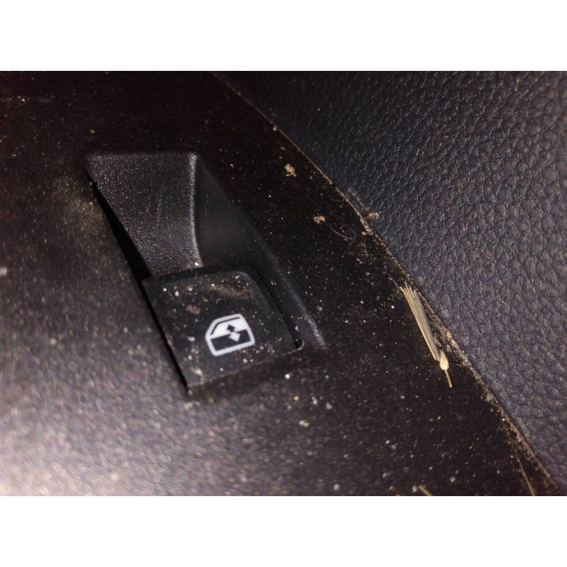 Recambio de mando elevalunas trasero derecho para seat ibiza (kj1) style referencia OEM IAM   