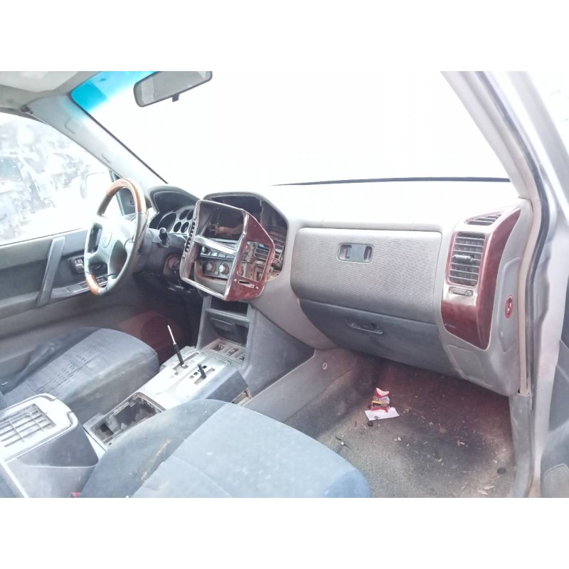 mitsubishi montero (v60/v70) del año 2003