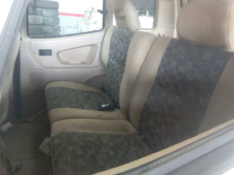 nissan terrano/terrano.ii (r20) del año 2001