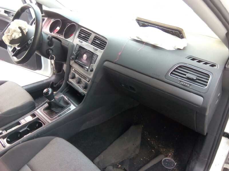 volkswagen golf vii lim. (5g1) del año 2014