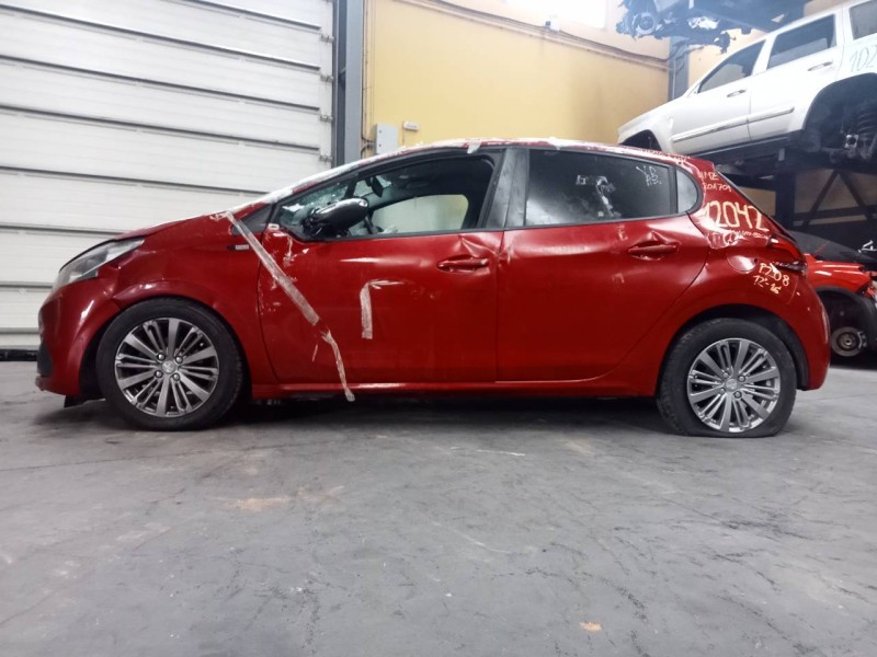 peugeot 208 del año 2016