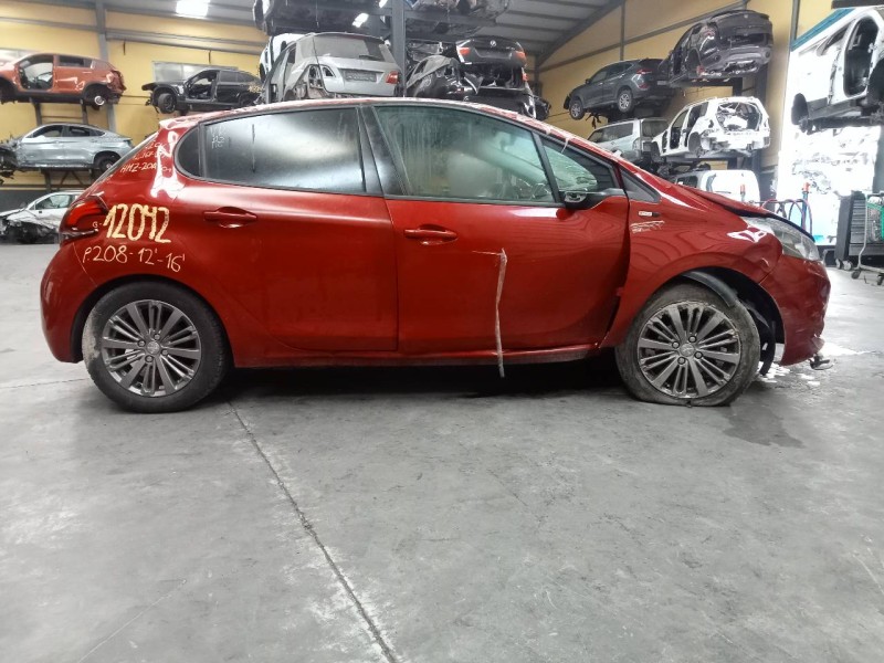 peugeot 208 del año 2016