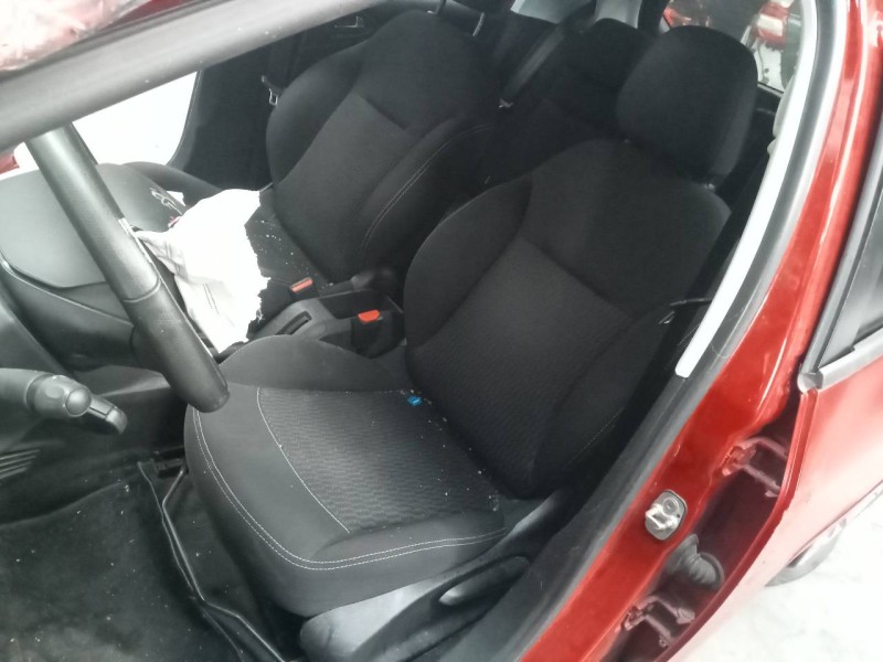 peugeot 208 del año 2016