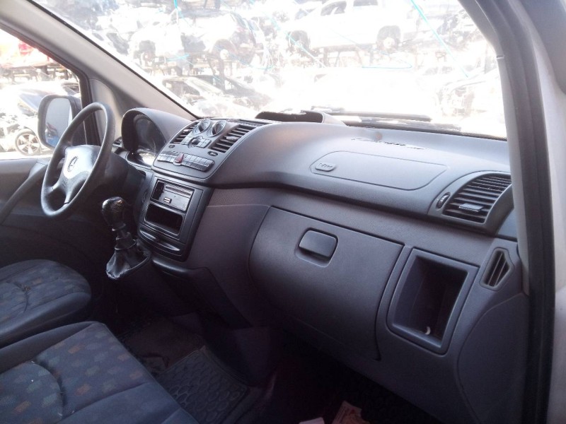 mercedes-benz vito (w639) basic, combi del año 2009