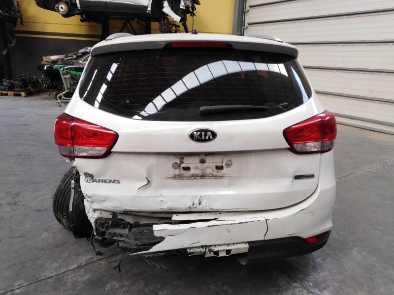 kia carens ( ) del año 2016