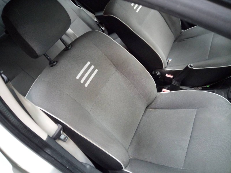 dacia sandero del año 2012