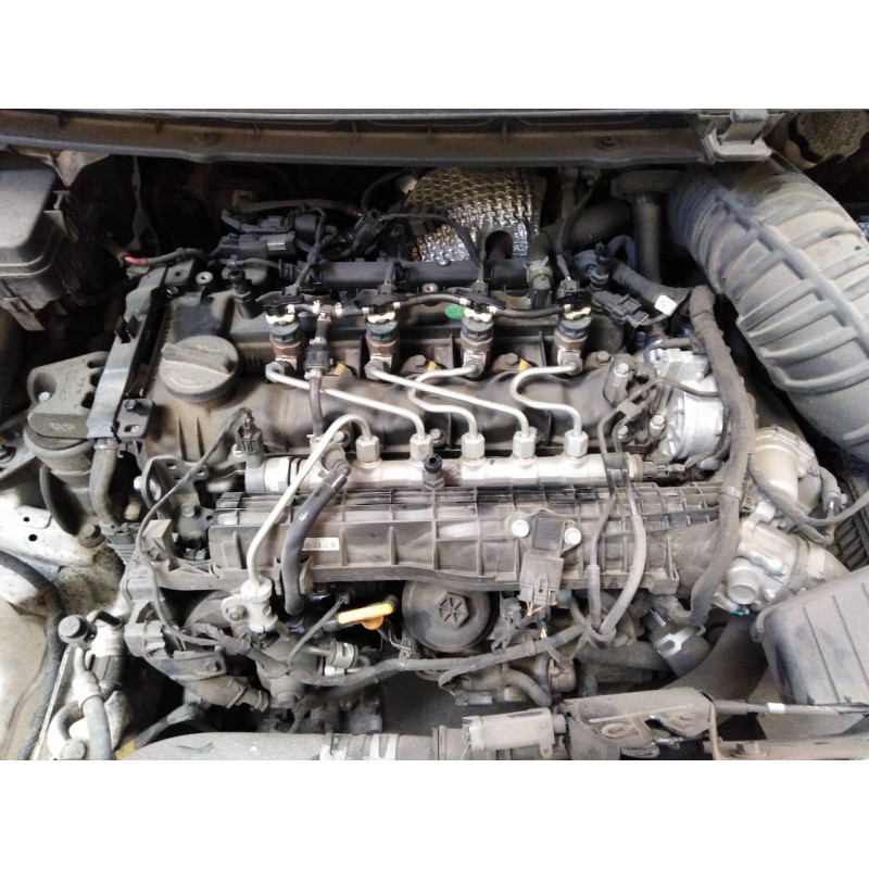 kia carens ( ) del año 2016