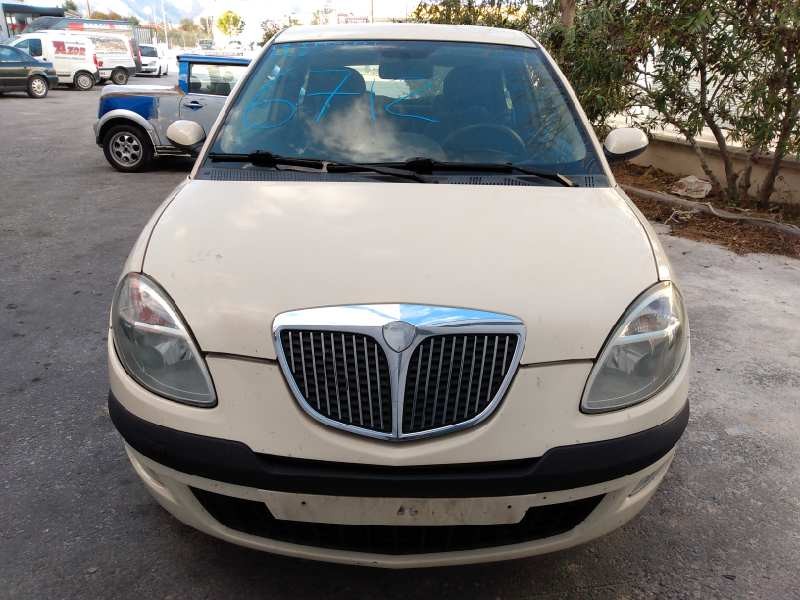 lancia ypsilon (101) del año 2004