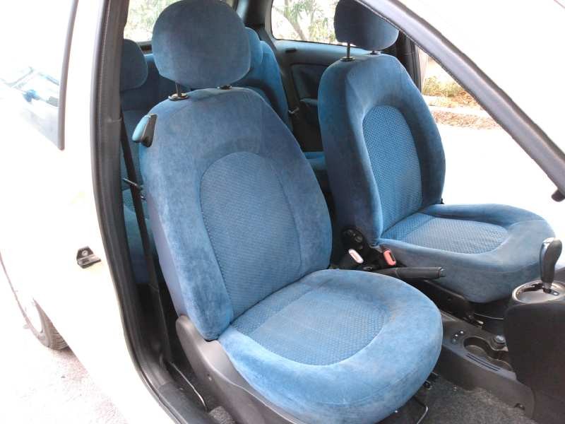 lancia ypsilon (101) del año 2004