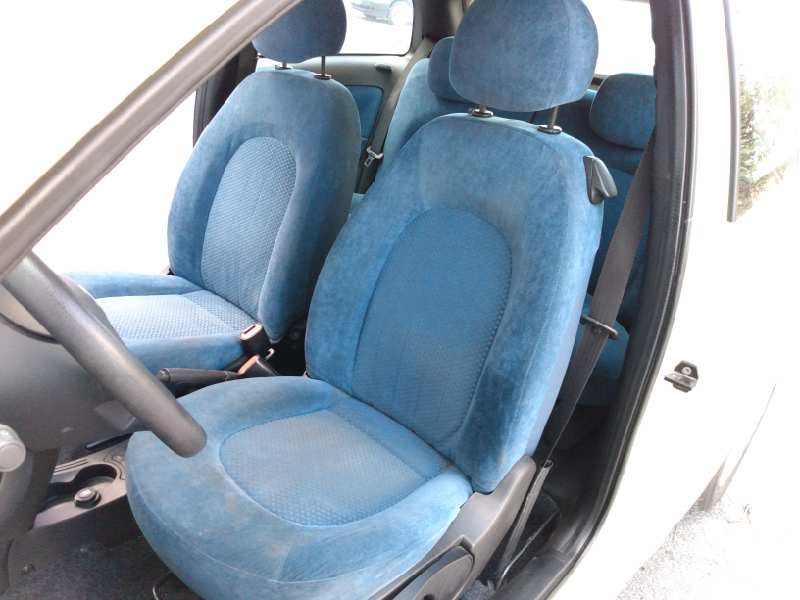 lancia ypsilon (101) del año 2004