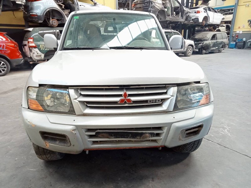 mitsubishi montero (v60/v70) del año 2000