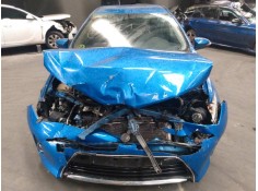 toyota auris del año 2013 2