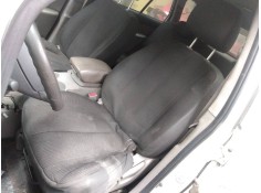 kia carens (un) del año 2011 2