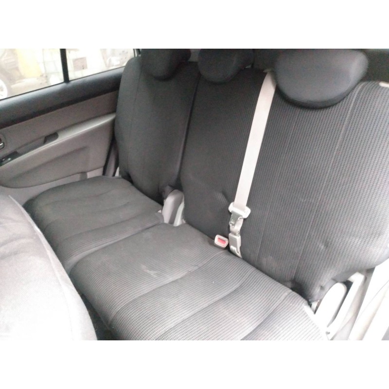 kia carens (un) del año 2011