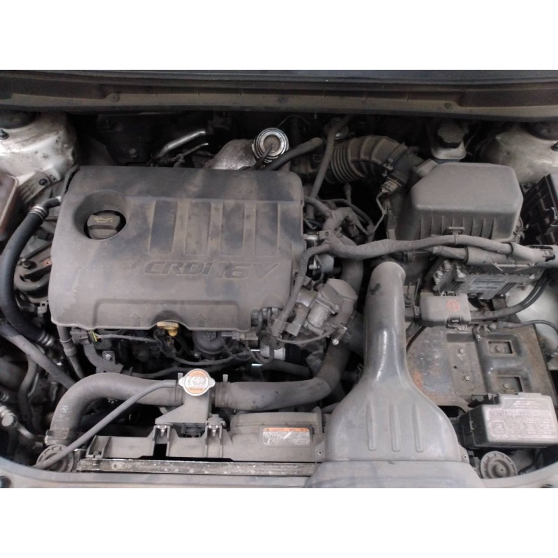 kia carens (un) del año 2011