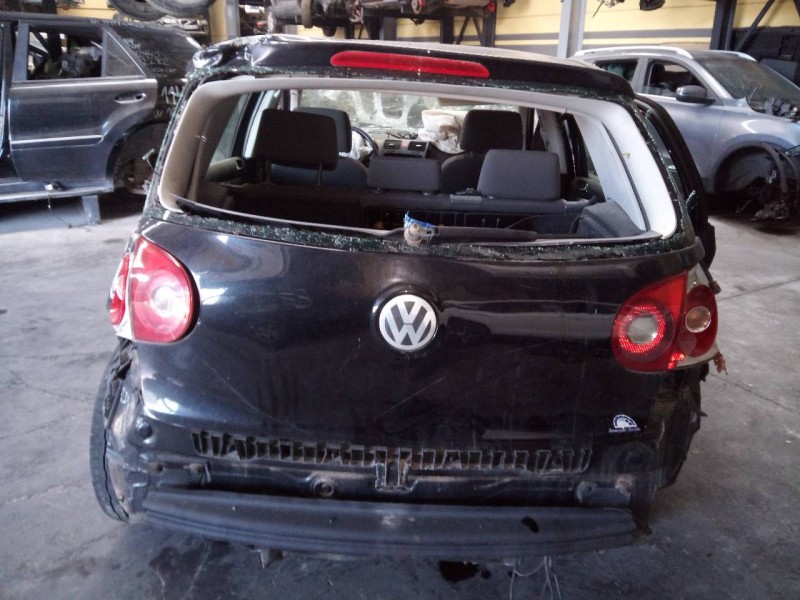 volkswagen golf v berlina (1k1) del año 2004