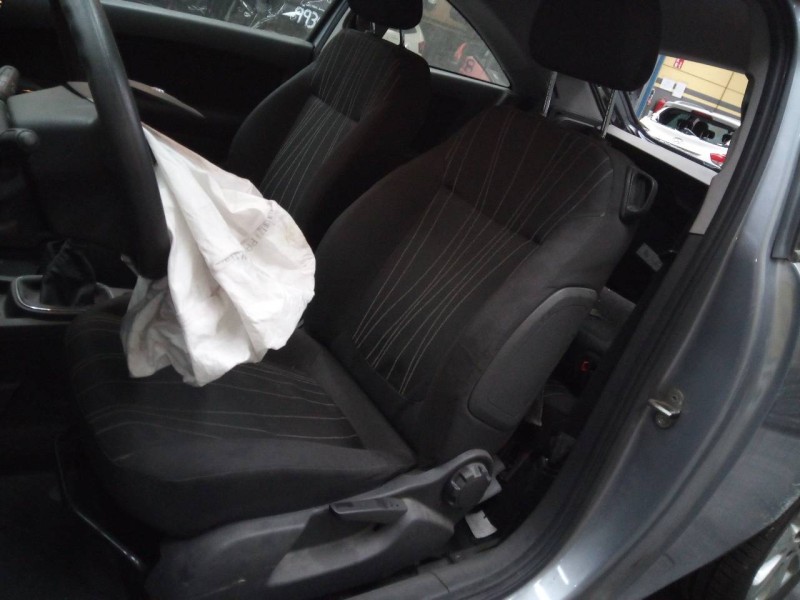 opel corsa d del año 2009