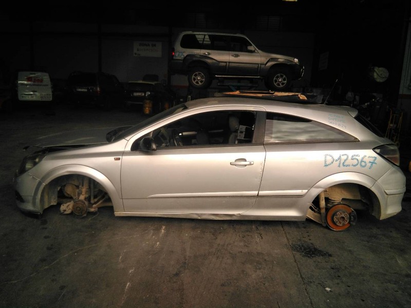 opel astra h berlina del año 2006