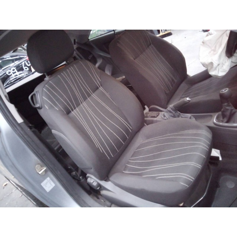 opel corsa d del año 2009