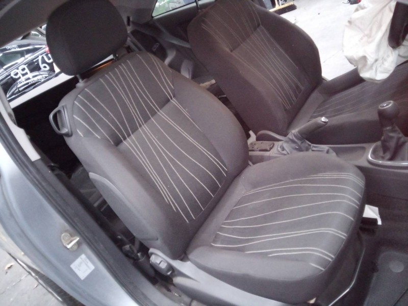 opel corsa d del año 2009