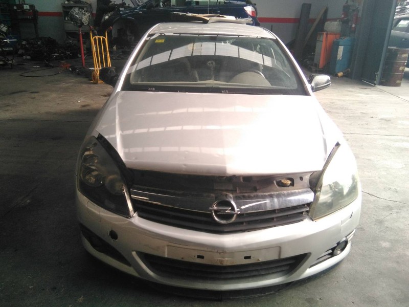 opel astra h berlina del año 2006