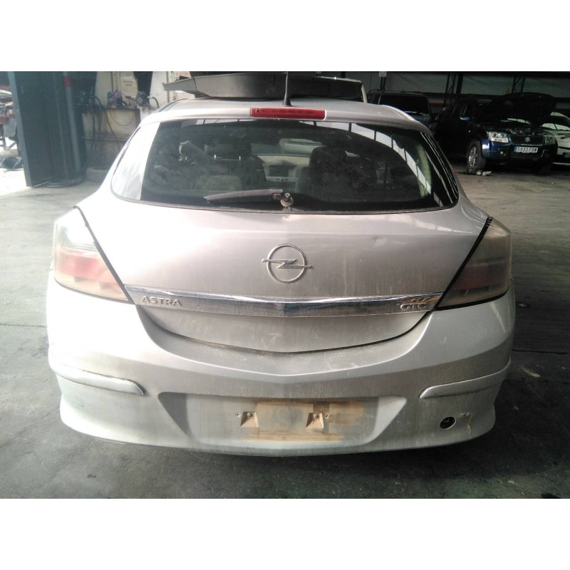 opel astra h berlina del año 2006