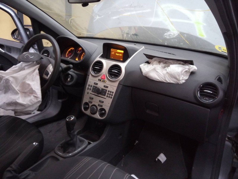 opel corsa d del año 2009