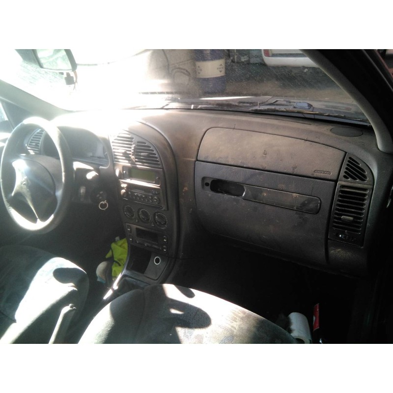 citroën xsara berlina del año 2002