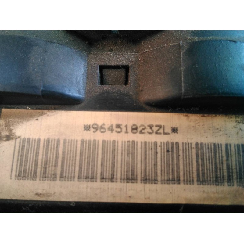 citroën xsara berlina del año 2002