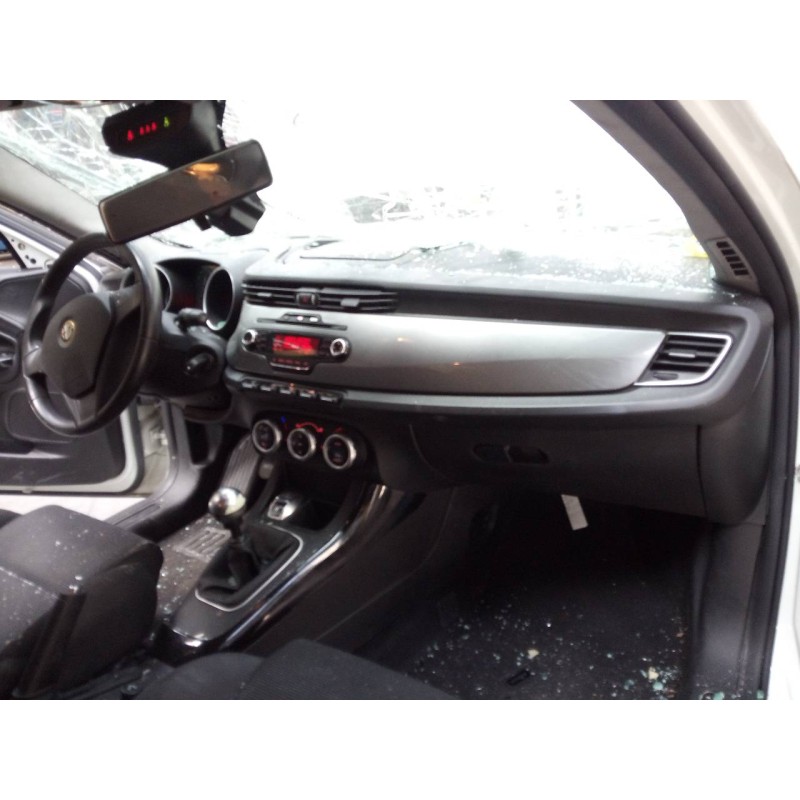 alfa romeo giulietta (191) del año 2013